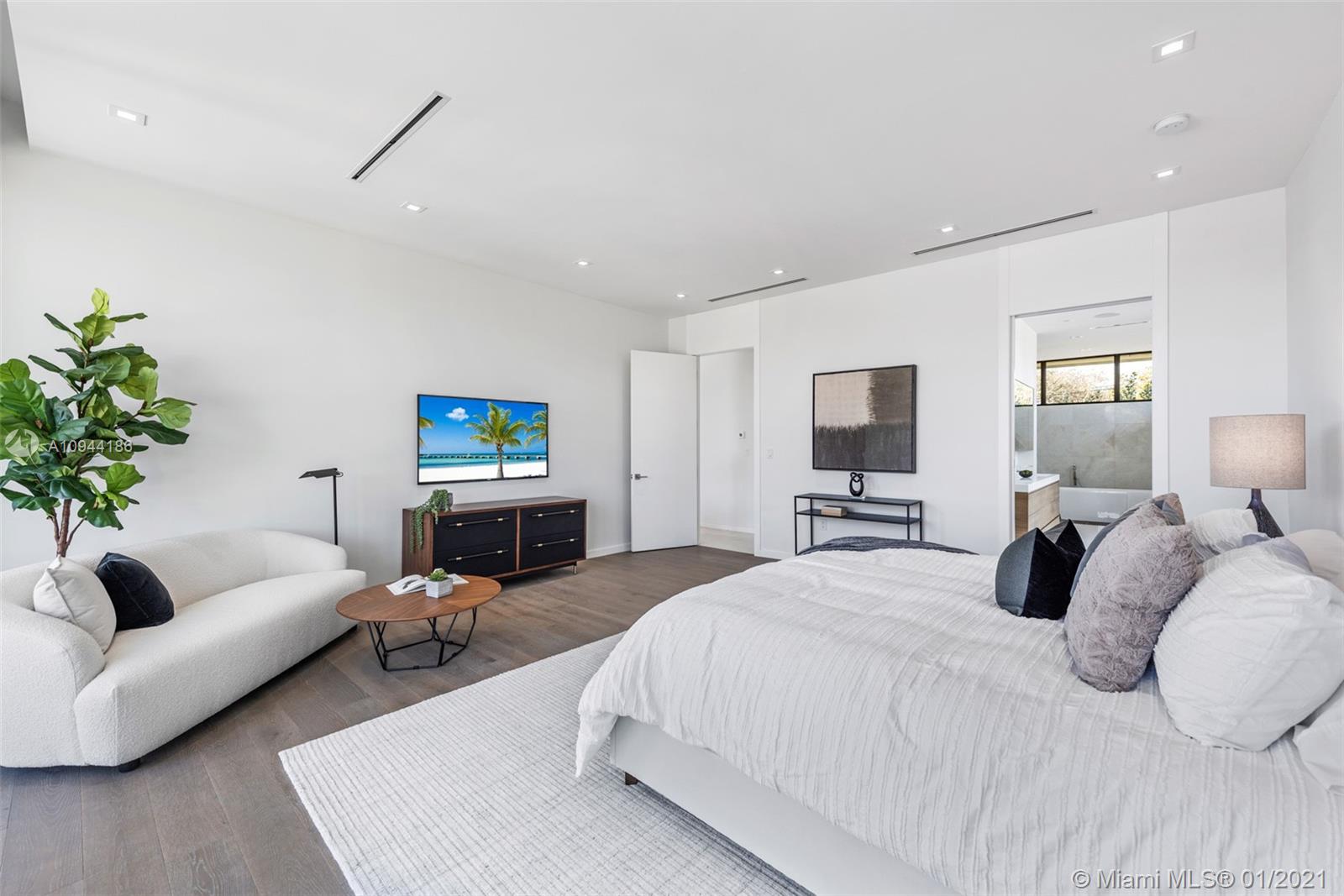 DIPLOMAT GOLF ESTATES - Residential