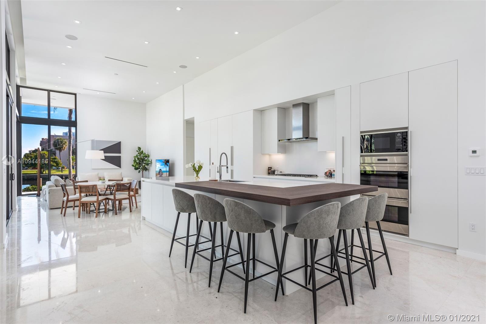 DIPLOMAT GOLF ESTATES - Residential