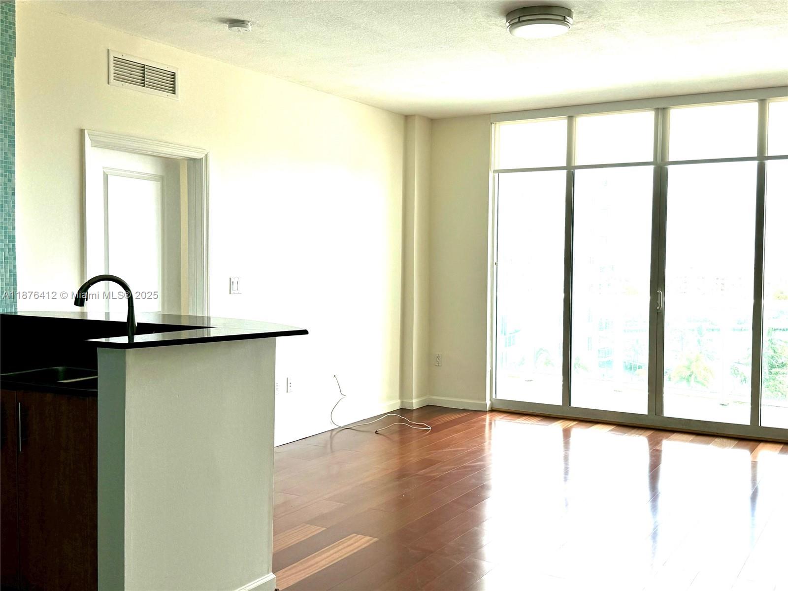 360 CONDO A - Residential Lease