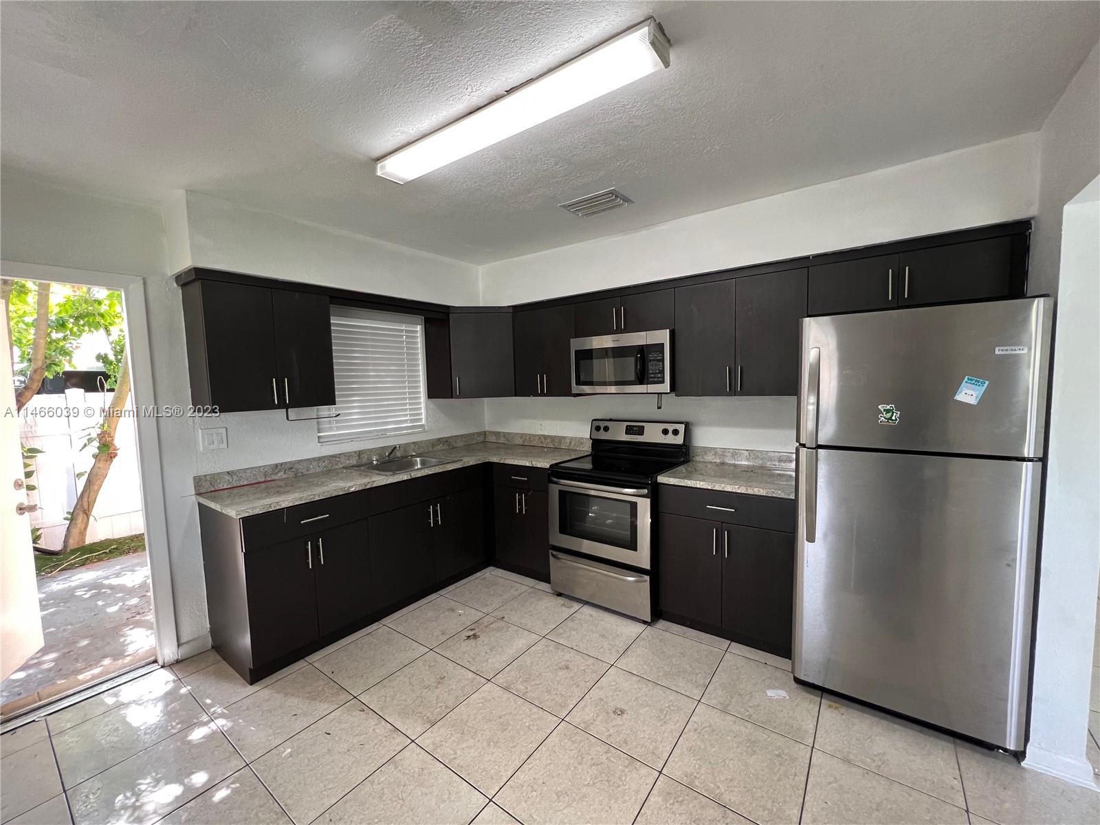 It is a centrally located 1 Bed/1 Bath in Sunrise, with no Carpet, tile floor, clean and freshly painted. Big kitchen, Backyard, has laundry inside. Very well located. The Landlord requires mandatory Renter Insurance before moving in, the First month, and two security deposits.