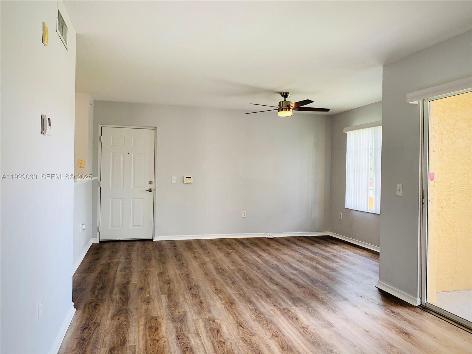 EMERALD ISLE AT LAGUNA LA - Residential Lease