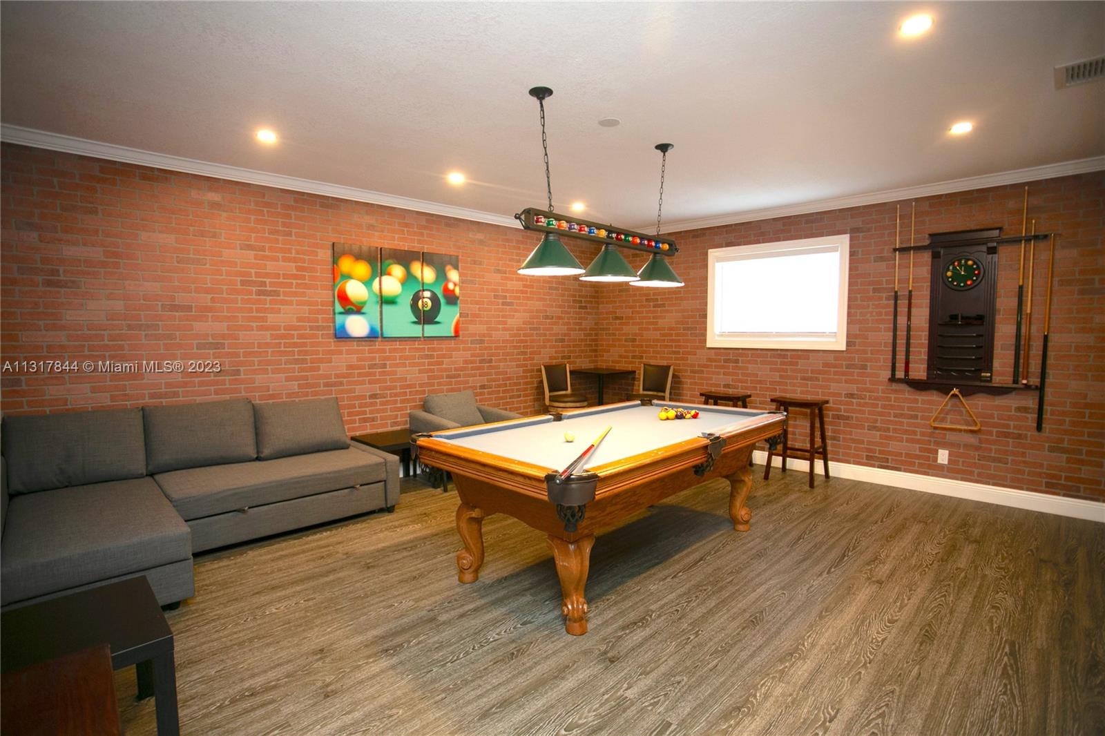 HOLLYWOOD GOLF ESTATES SE - Residential Lease