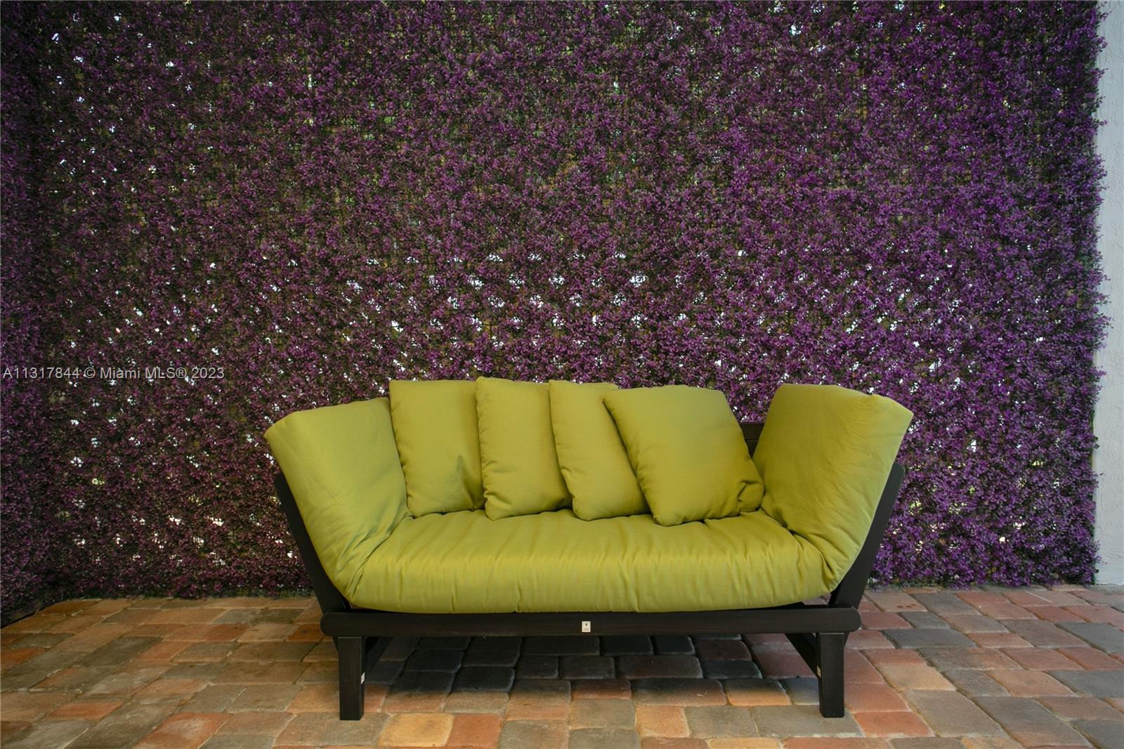 HOLLYWOOD GOLF ESTATES SE - Residential Lease