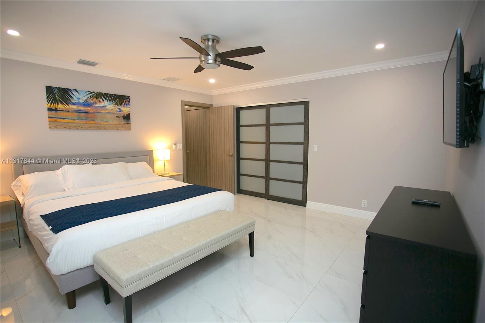 HOLLYWOOD GOLF ESTATES SE - Residential Lease