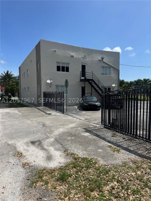 2500 NE 192ND ST APT 6, MIAMI, FL 33180 - Image fb7b4da9b00dad3e236732b0bf24bdbc/2255843193