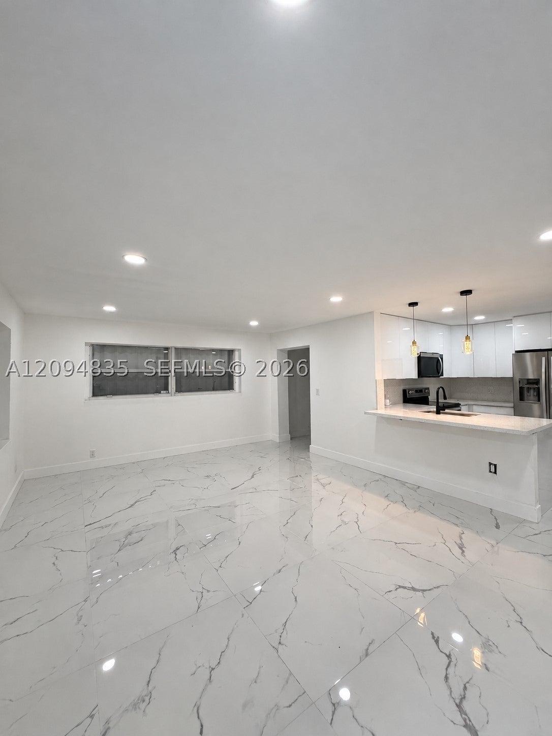 View photos, virtual tours, details... 2610 Pierce St