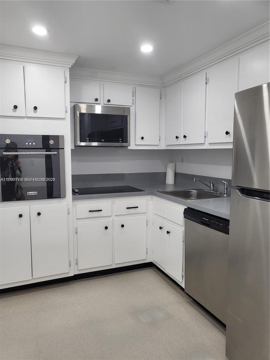 KENNEDY HOUSE CONDO - Residential Lease