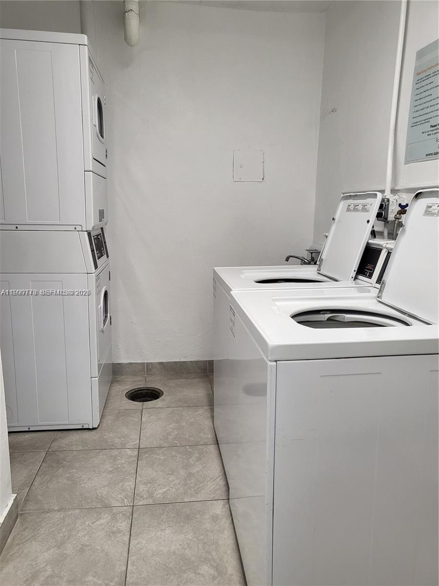 KENNEDY HOUSE CONDO - Residential Lease