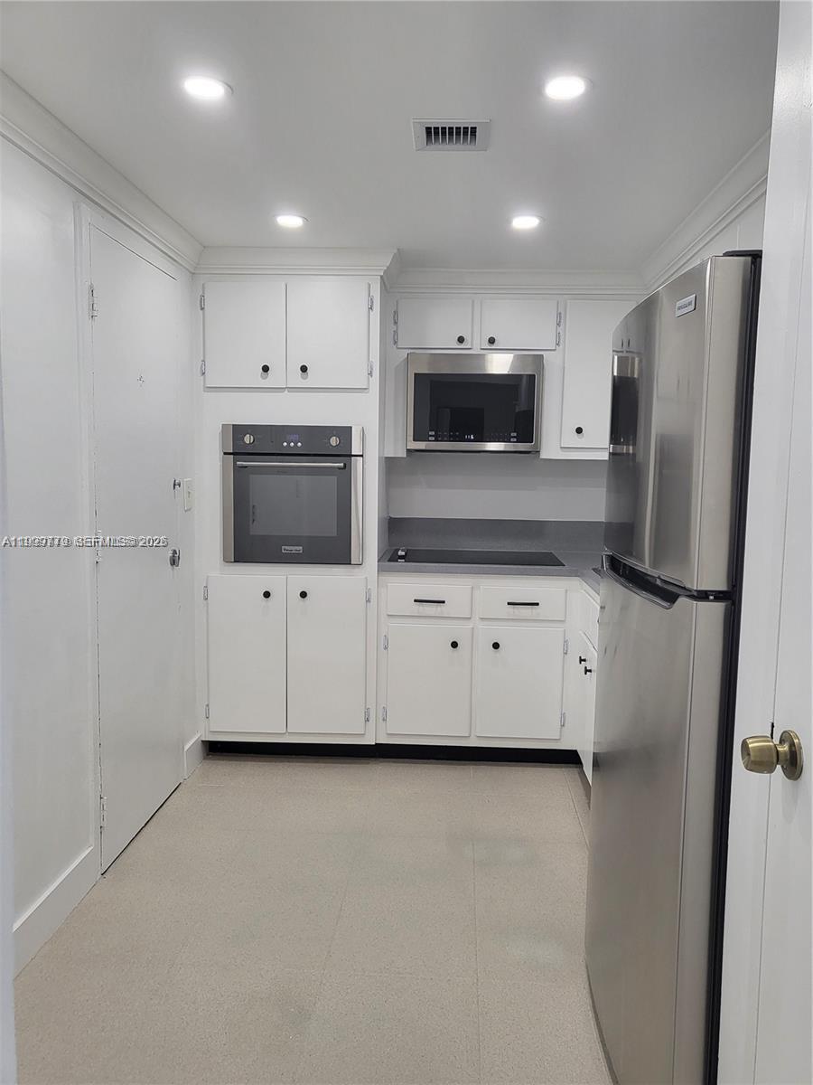 KENNEDY HOUSE CONDO - Residential Lease