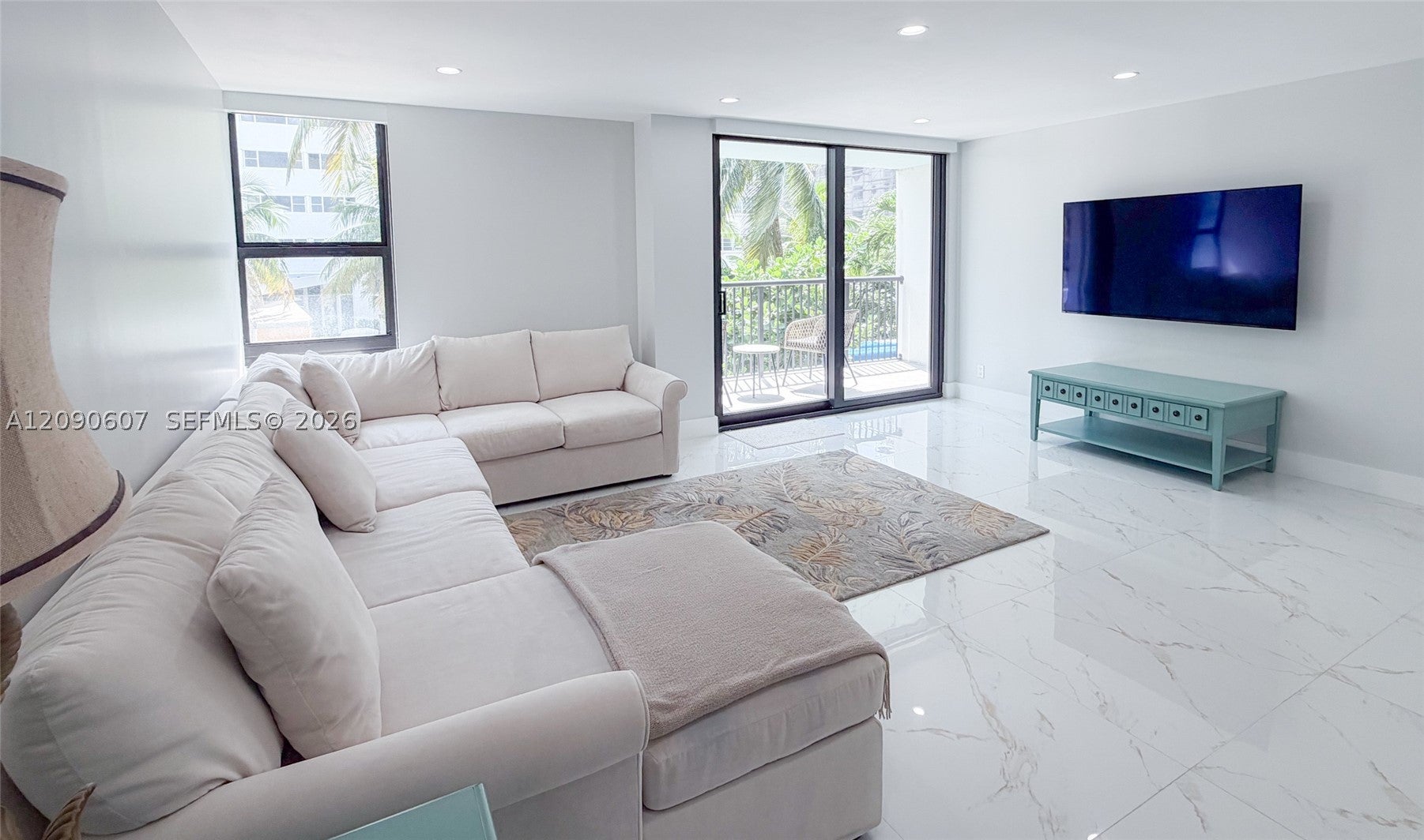 Properties 2 1800 Collins Ave 3B