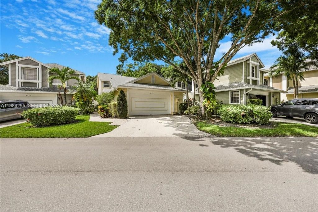 Photo of 5366 214th Ct S, Boca Raton, FL 33486 (MLS # A11984295)