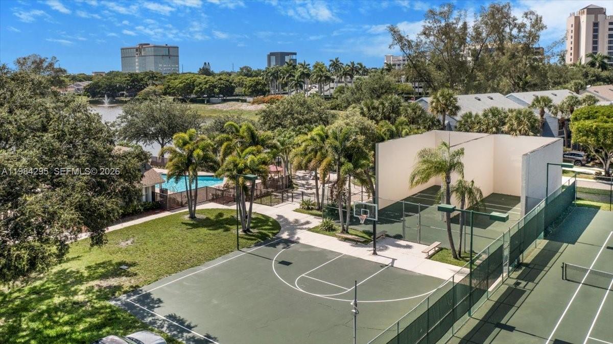 FAIRFIELD AT BOCA 4 OF CE - Residential