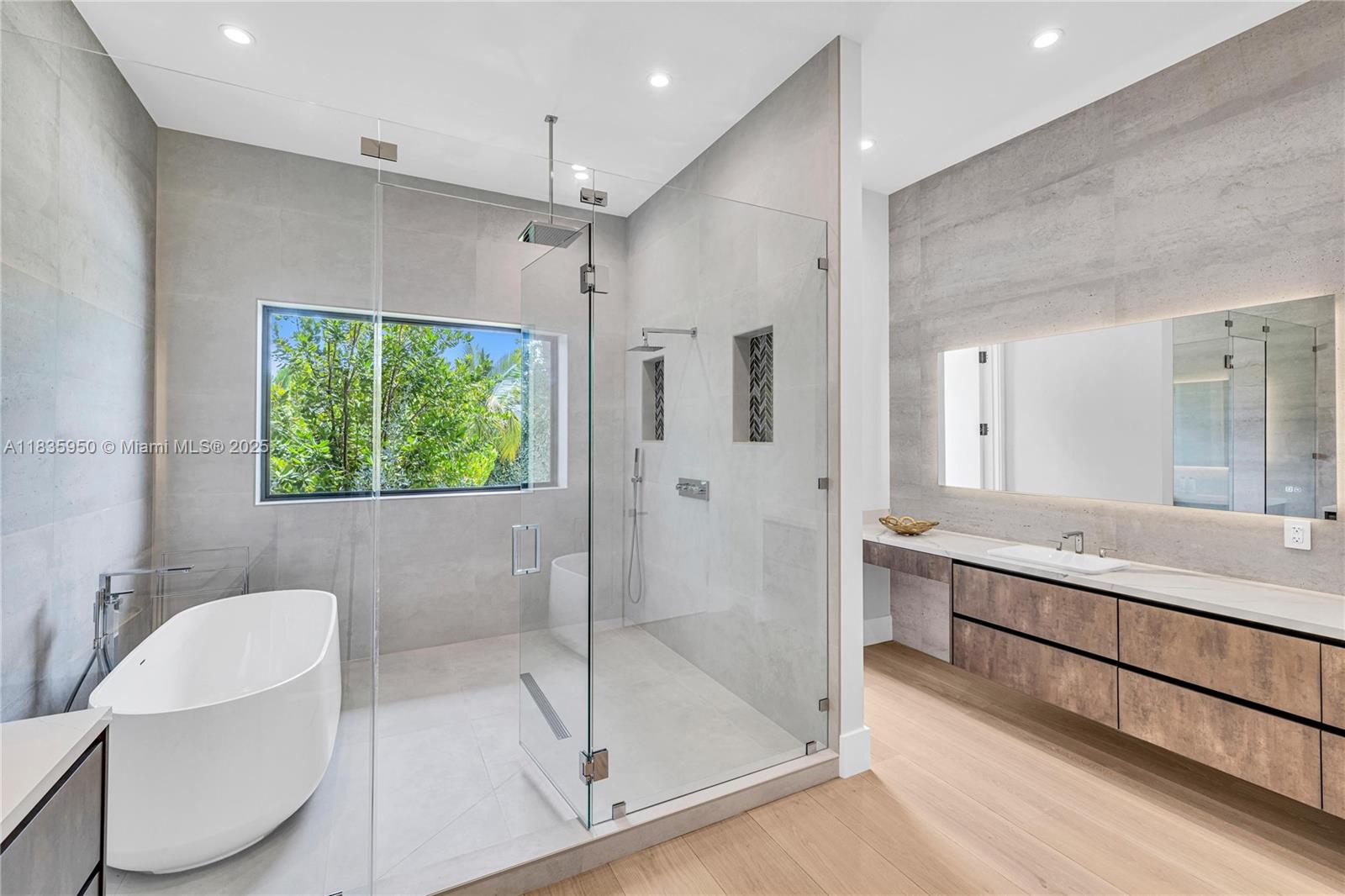 ANDREWS & BIGMAN SUB - Residential