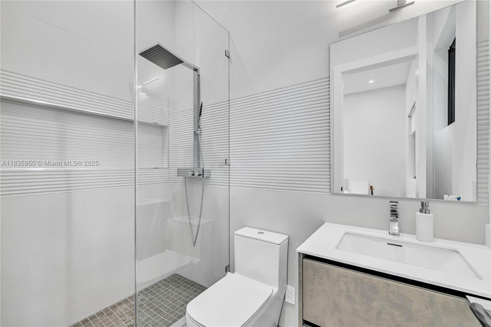 ANDREWS & BIGMAN SUB - Residential