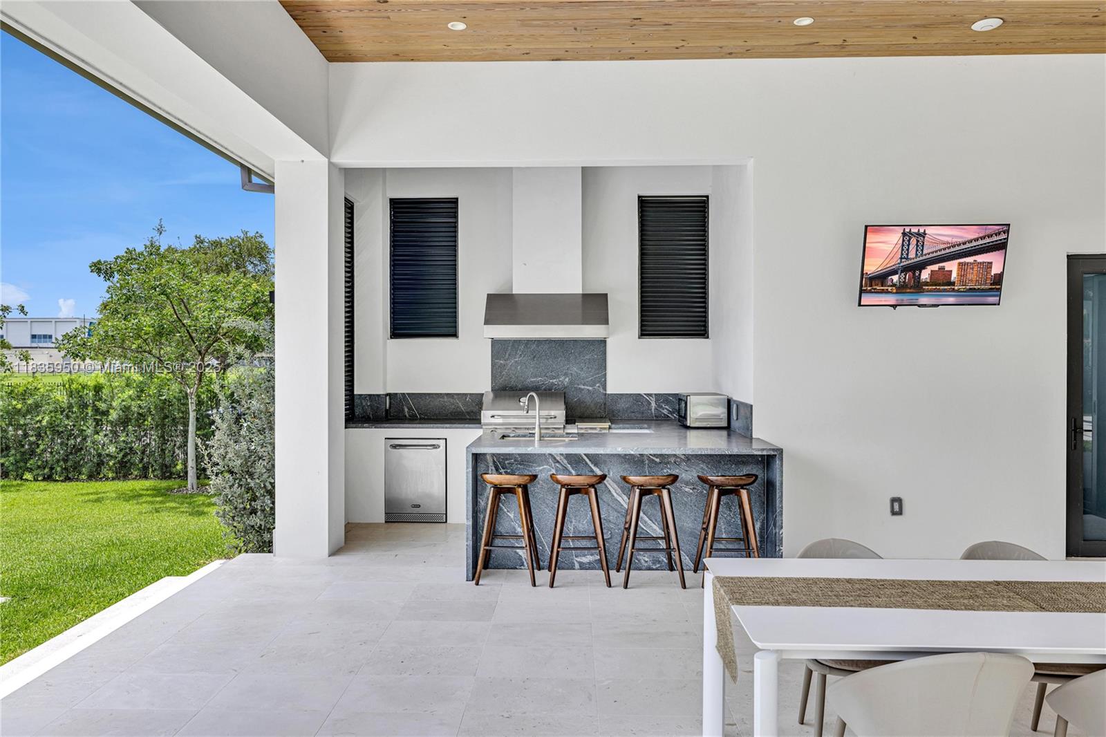 ANDREWS & BIGMAN SUB - Residential