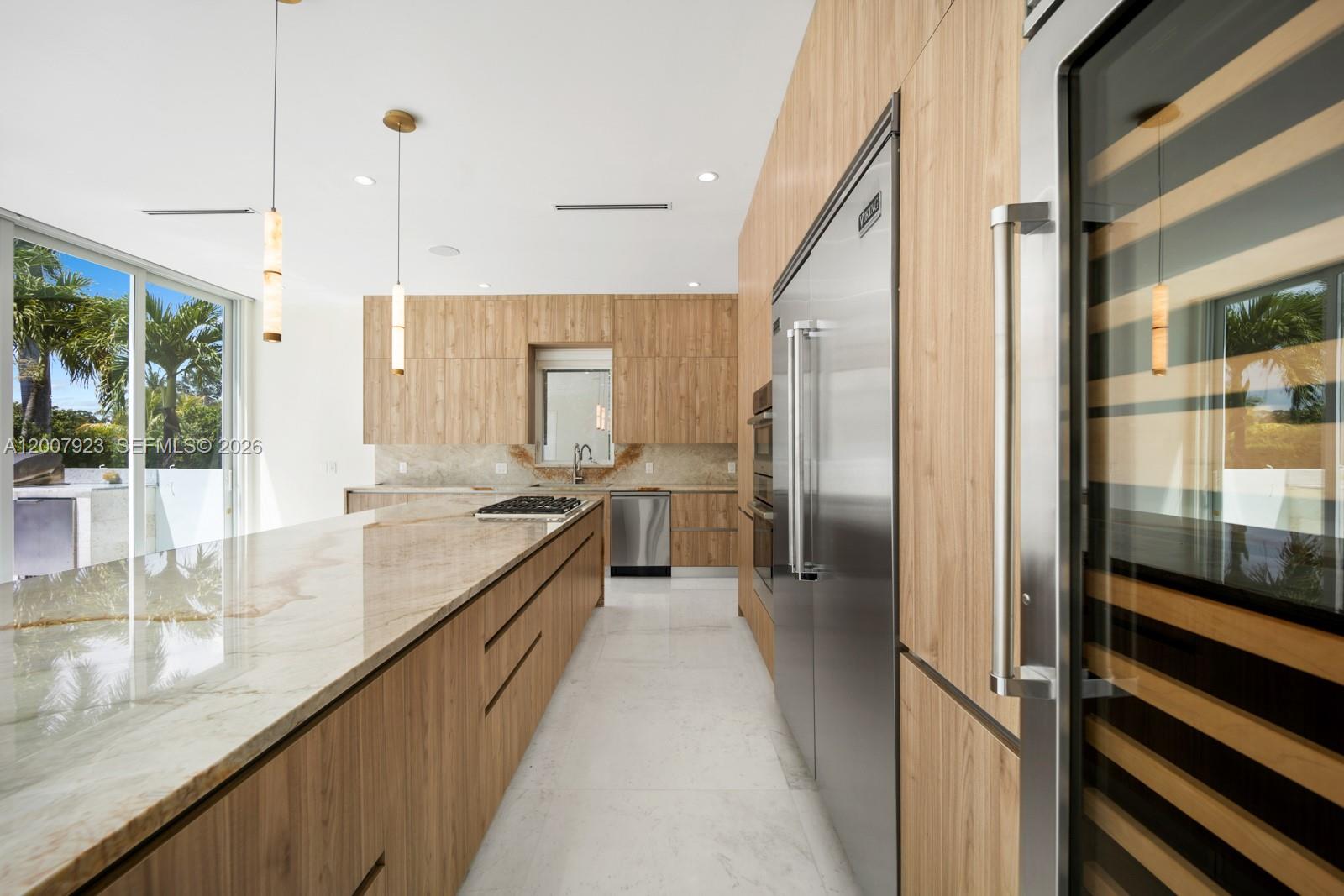 ADEMAR PARK AMD PL - Residential