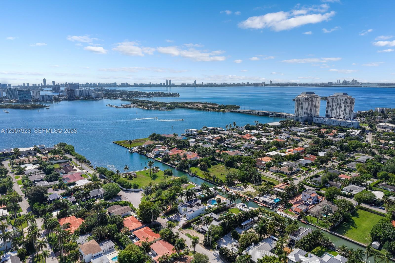 ADEMAR PARK AMD PL - Residential