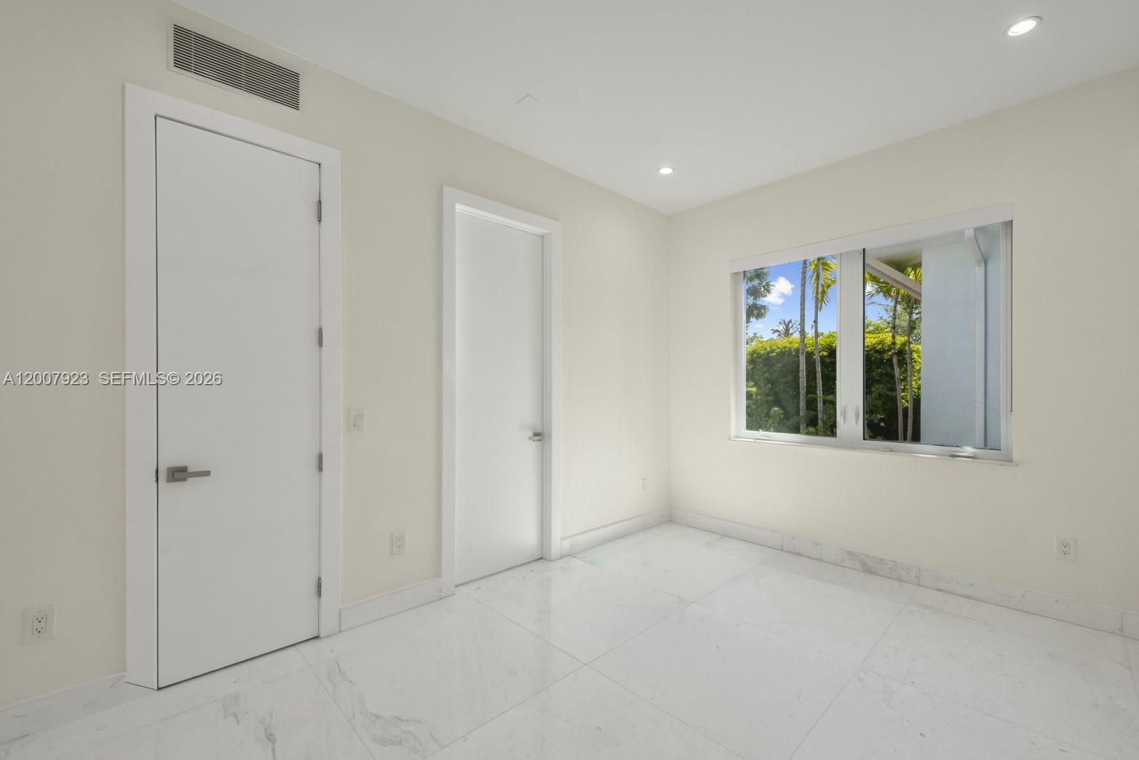 ADEMAR PARK AMD PL - Residential