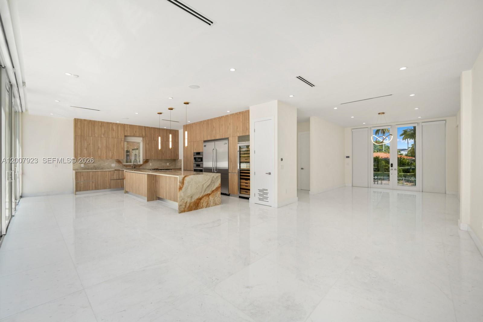 ADEMAR PARK AMD PL - Residential