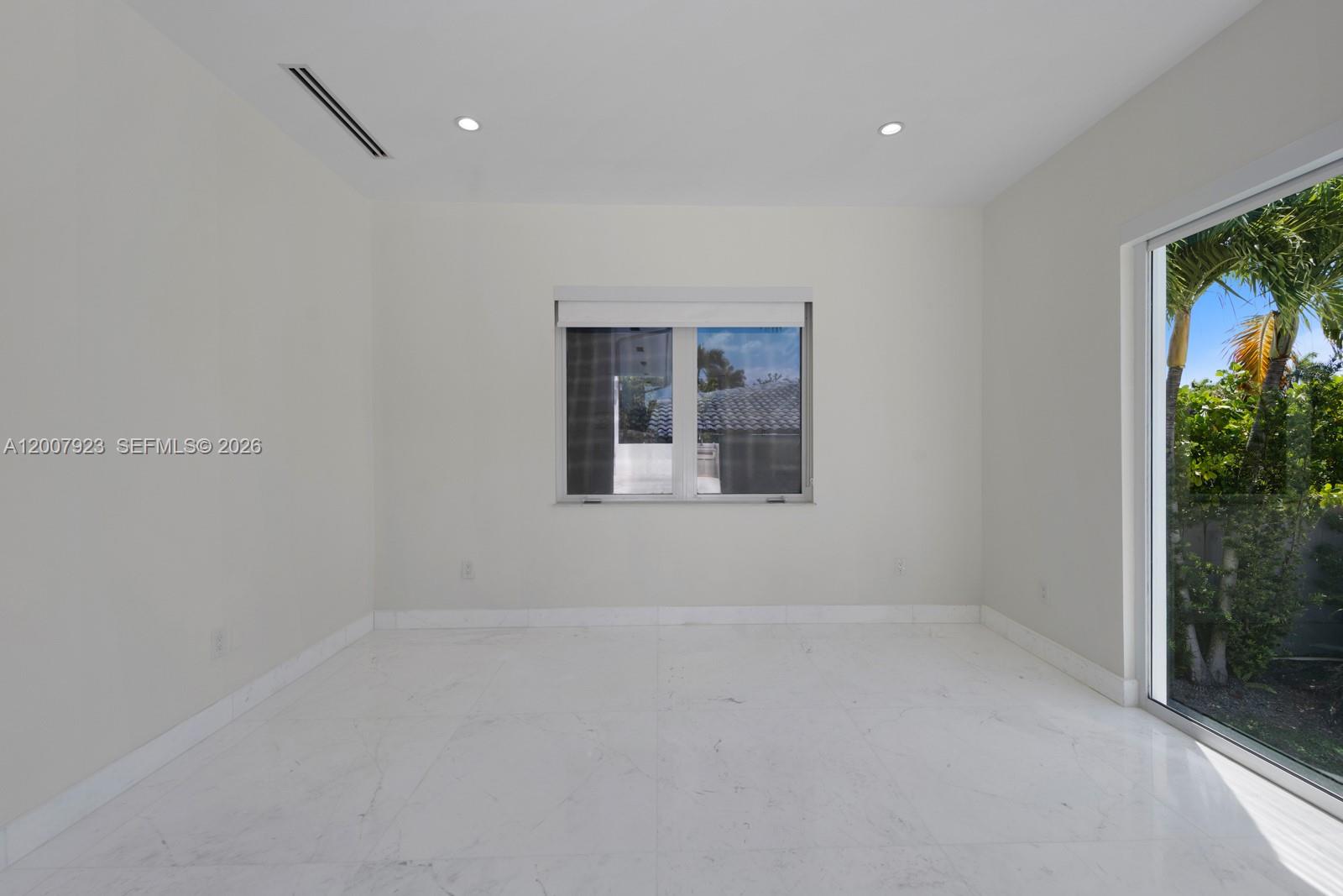 ADEMAR PARK AMD PL - Residential