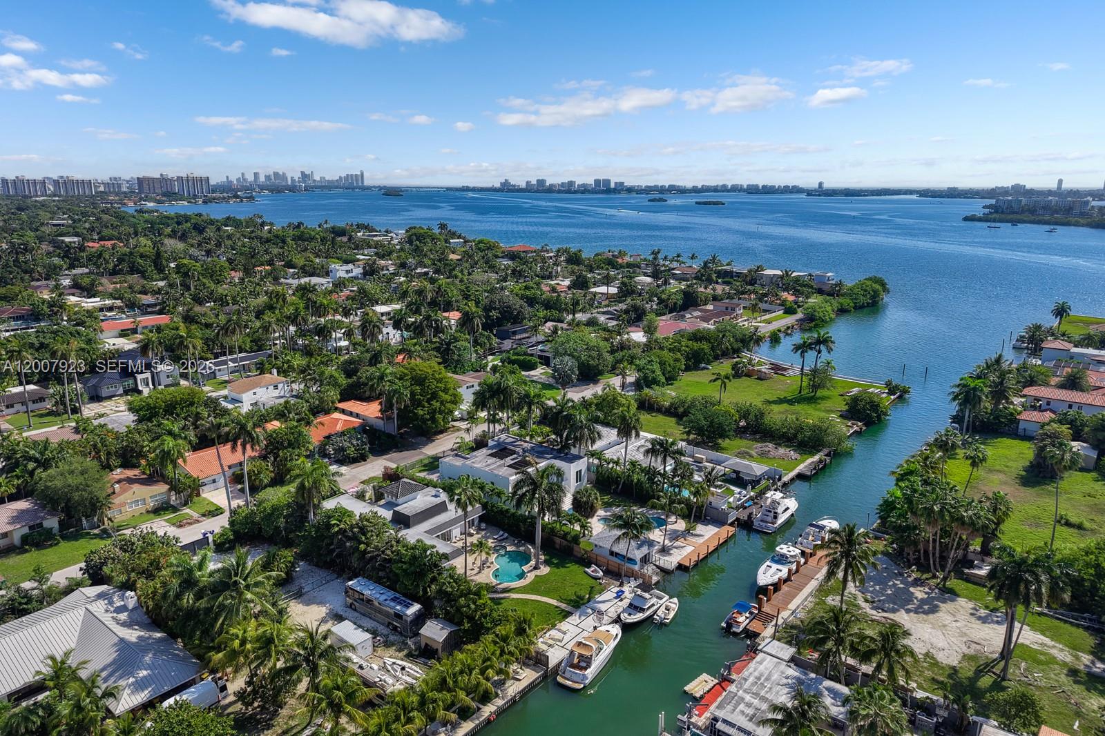 ADEMAR PARK AMD PL - Residential