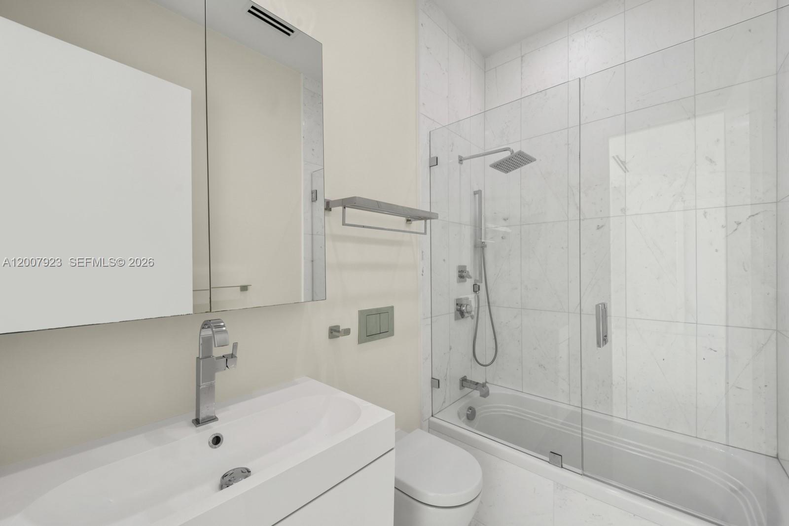 ADEMAR PARK AMD PL - Residential