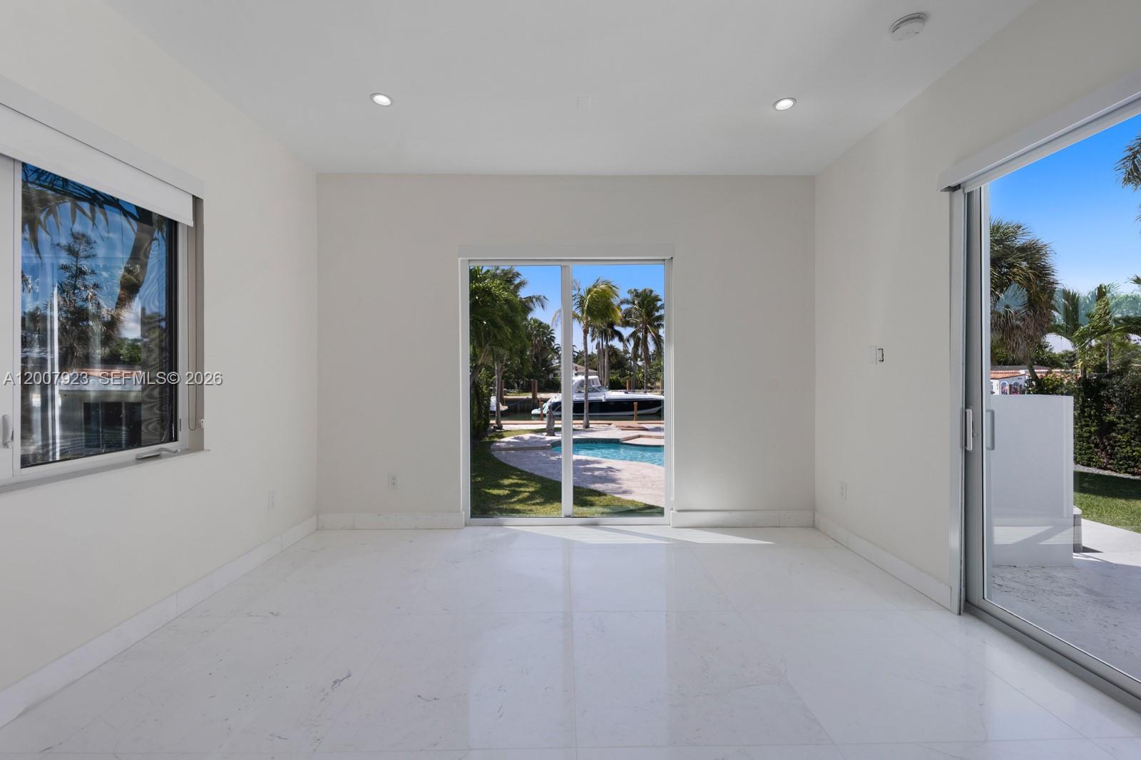 ADEMAR PARK AMD PL - Residential