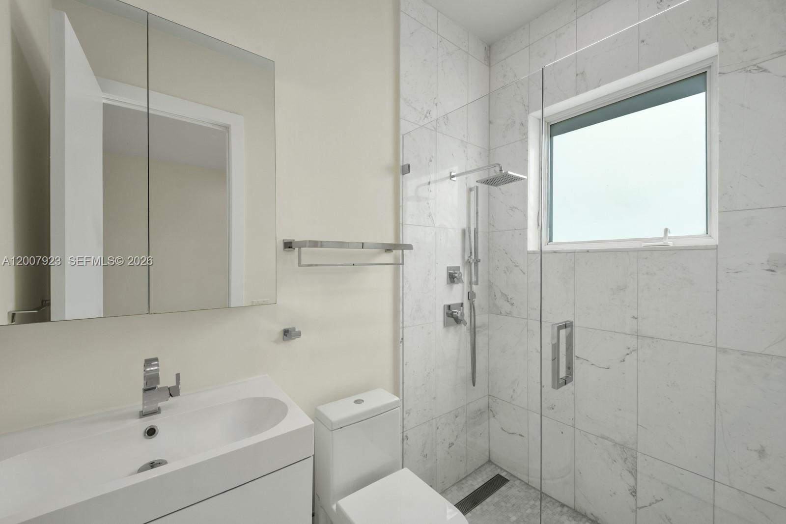 ADEMAR PARK AMD PL - Residential