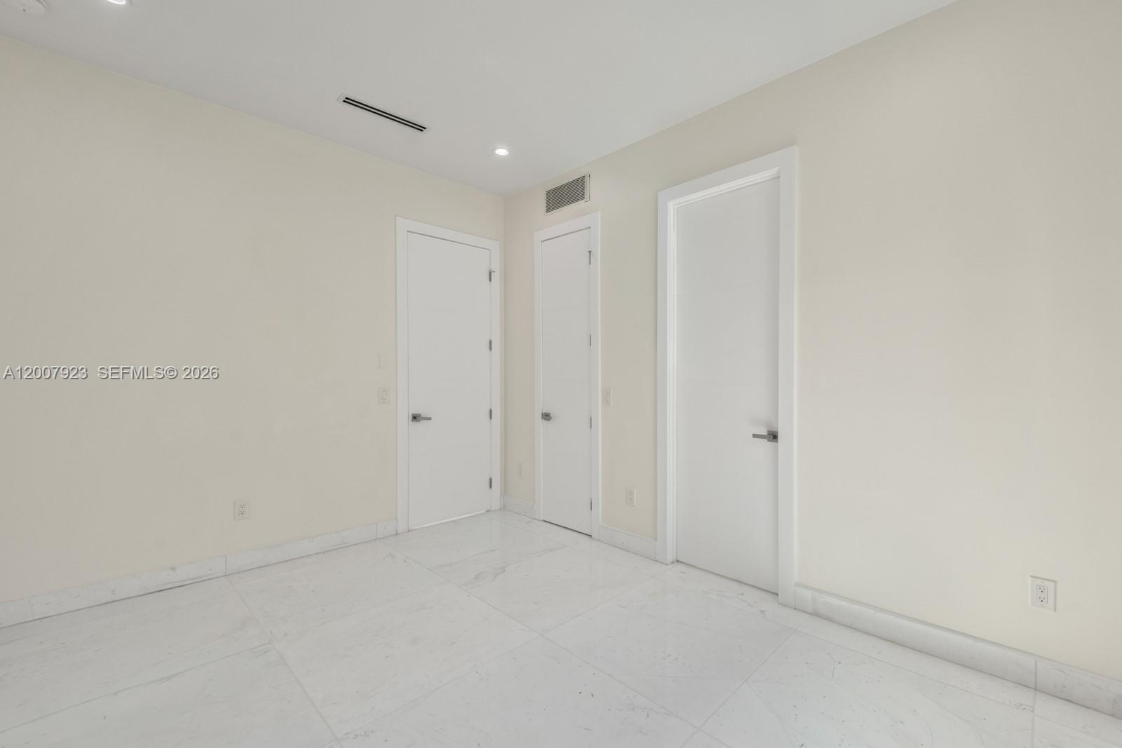 ADEMAR PARK AMD PL - Residential