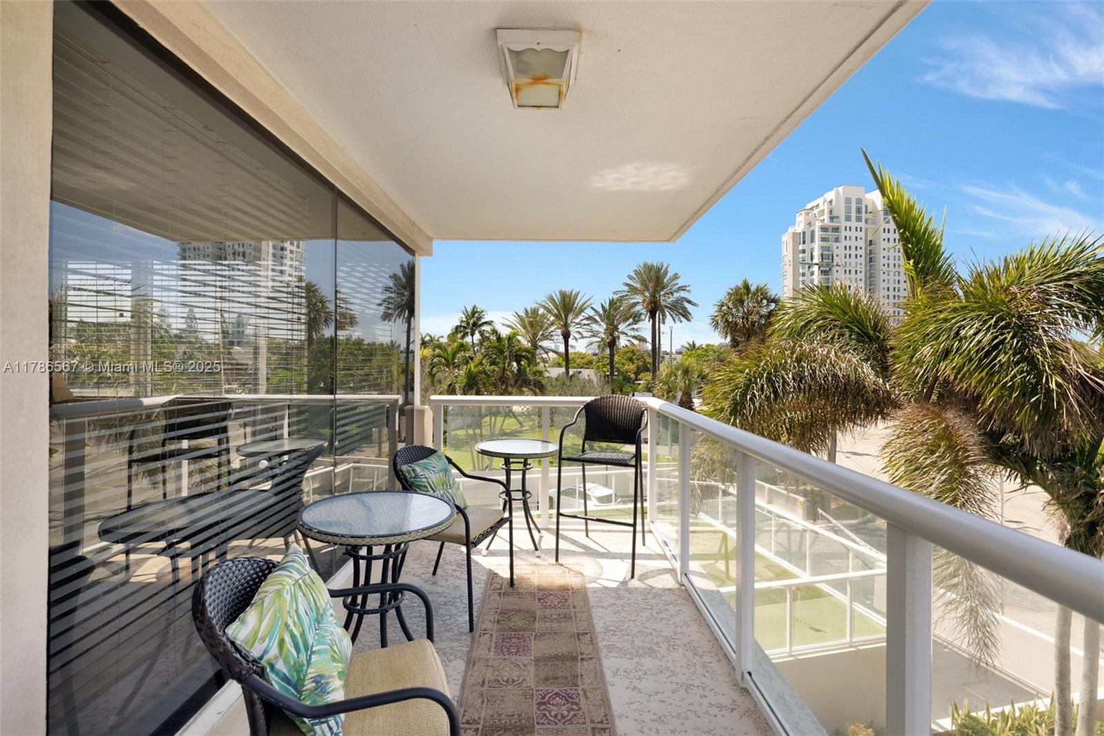 MAYA MARCA CONDO - Residential