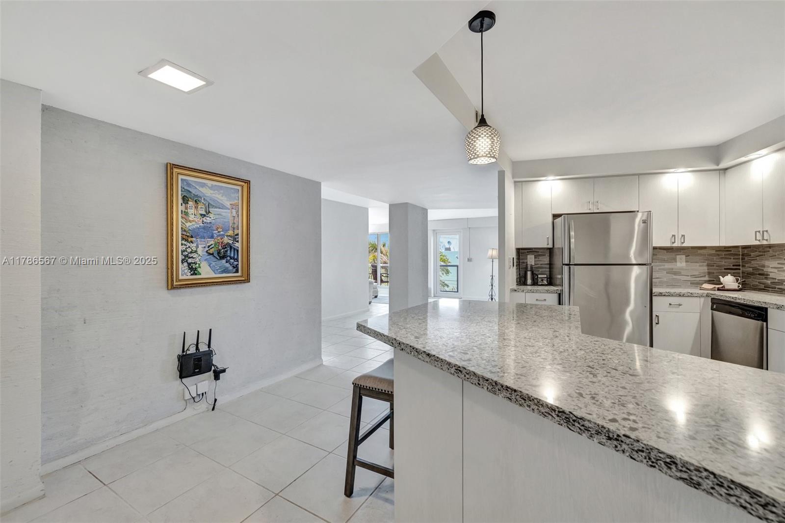 MAYA MARCA CONDO - Residential