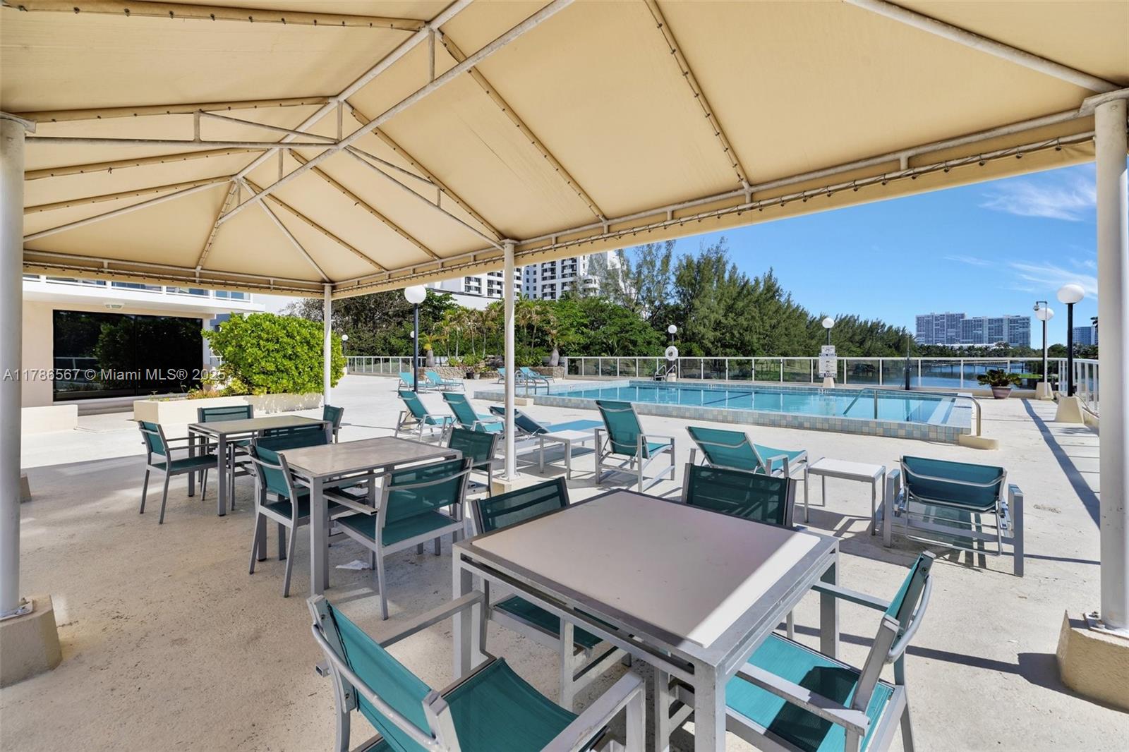 MAYA MARCA CONDO - Residential