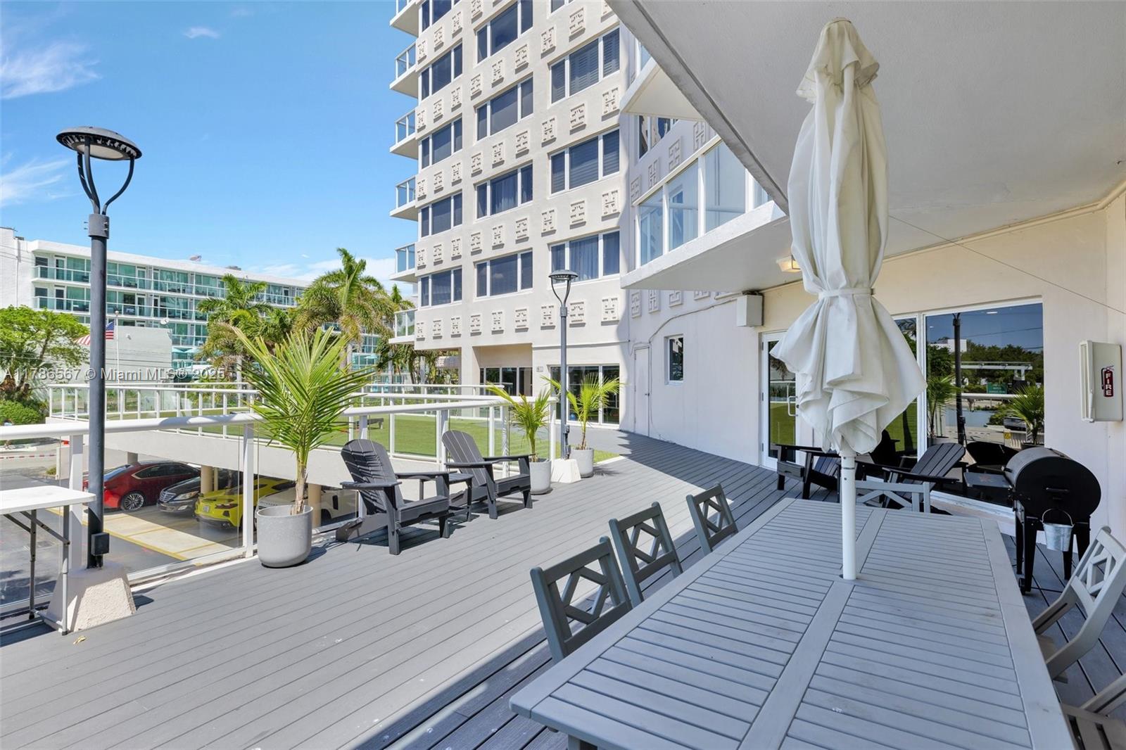 MAYA MARCA CONDO - Residential