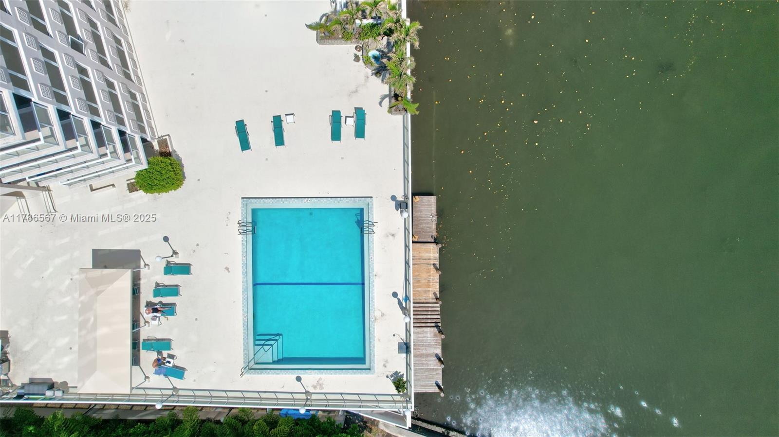 MAYA MARCA CONDO - Residential