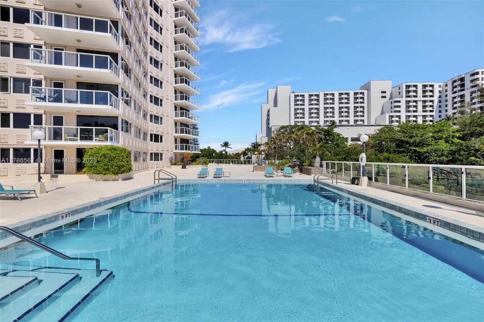 MAYA MARCA CONDO - Residential