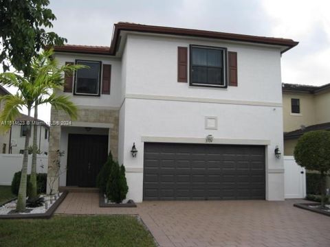 Single Family Residence in Hialeah FL 3534 106th St St.jpg