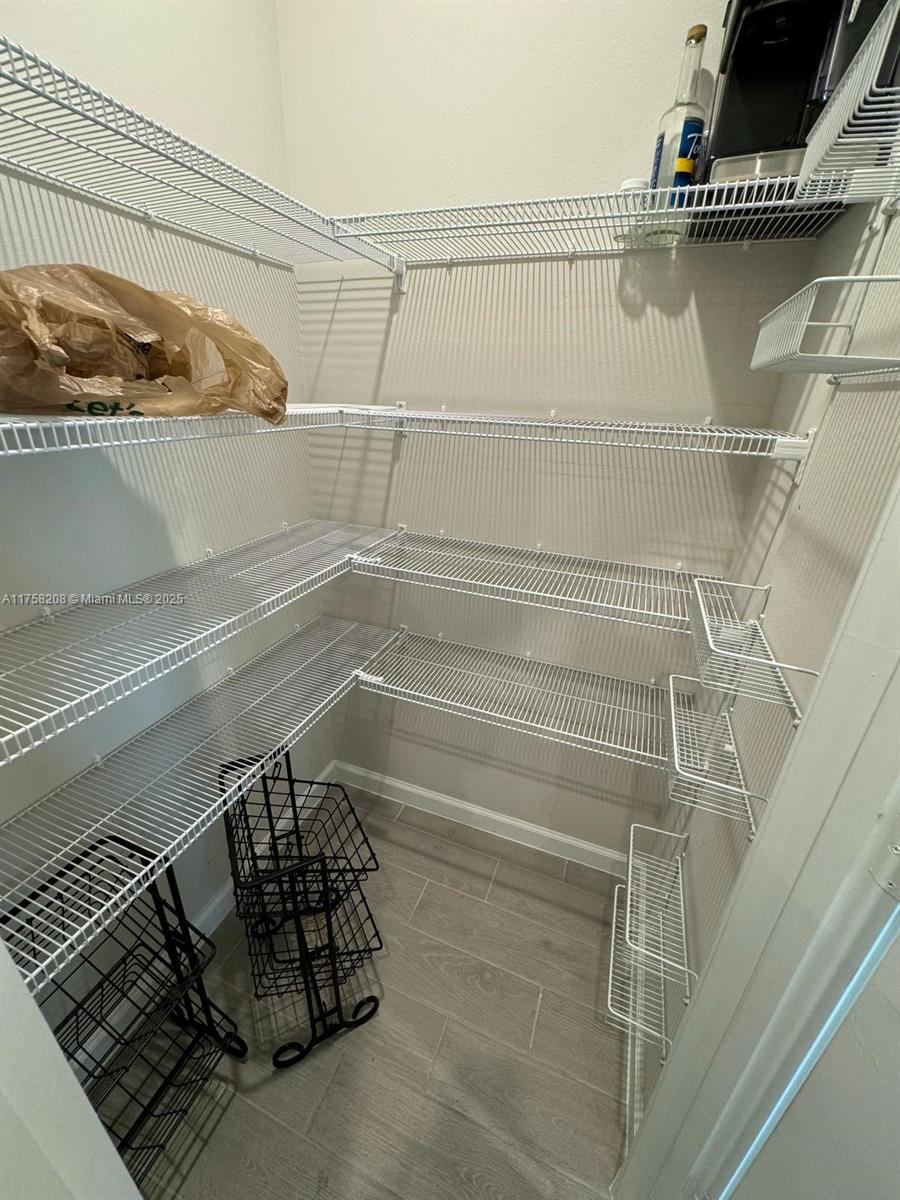 ENCLAVE AT MANGONIA PARK - Residential