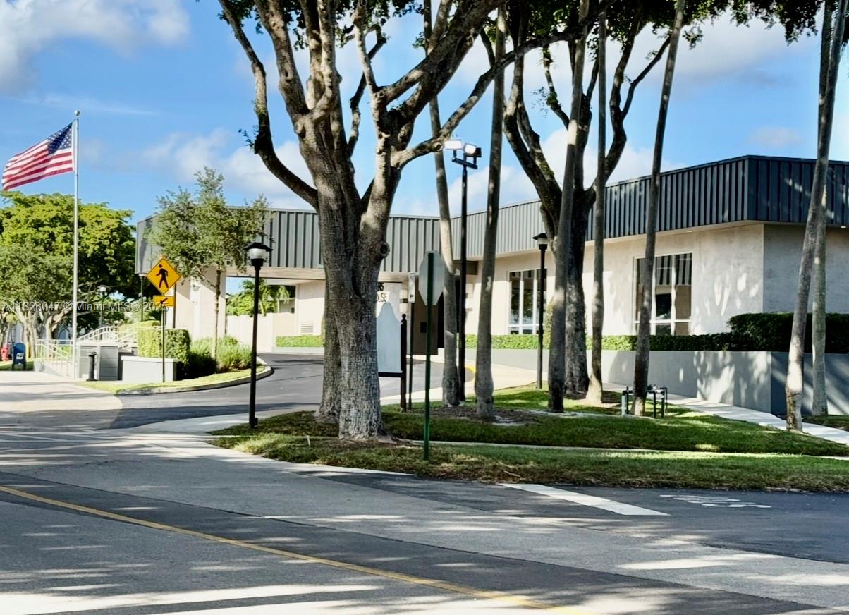 Beautifully remodeled 1-bedroom, 1.5-bath apartment in a resort-style community with pool, gym, social areas, and more. Just 10 minutes from the beach — perfect for living or investing, with luxury amenities at every turn!”