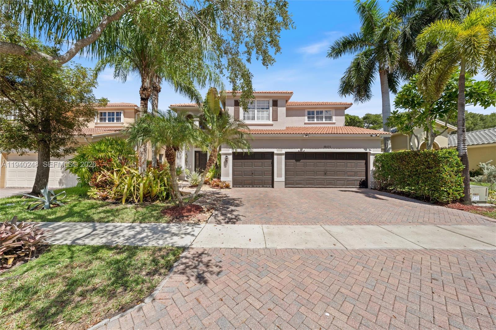 ISLES AT WESTON - Residential