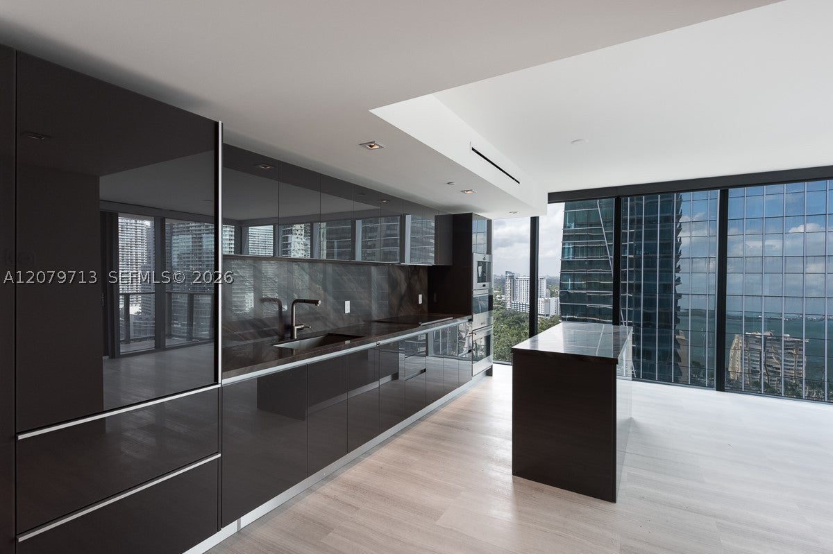 1451 Brickell Ave 2206