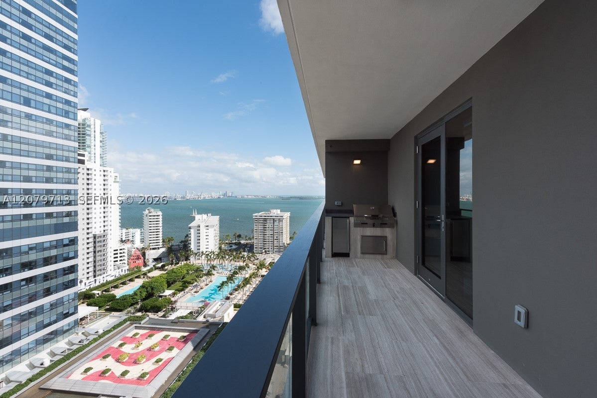 1451 Brickell Ave 2206