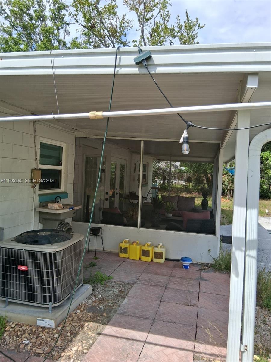 ENGLISH ESTATES UNIT 01 - Residential