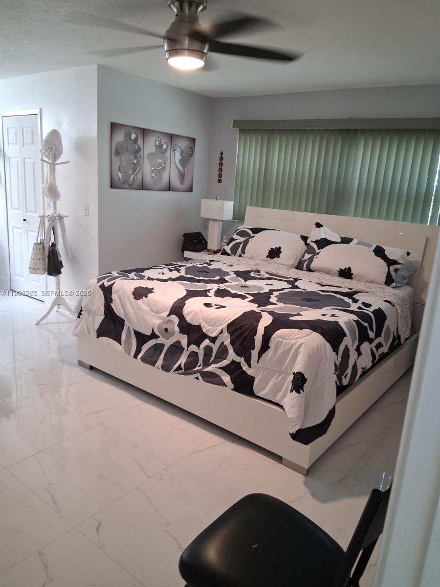 ENGLISH ESTATES UNIT 01 - Residential