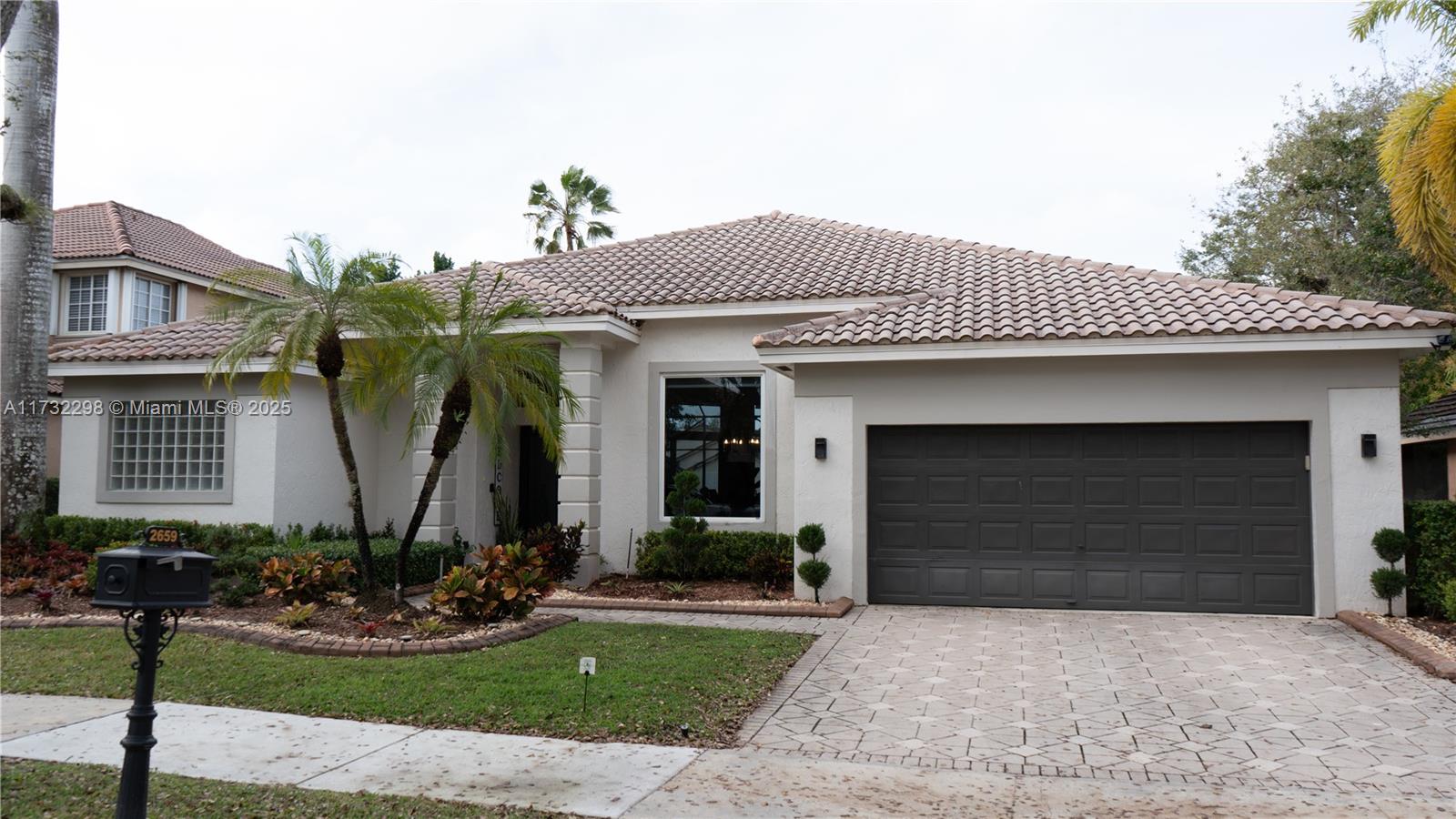 2659 Nelson Ct, Weston, Broward County, Florida - 5 Bedrooms  
3 Bathrooms - 