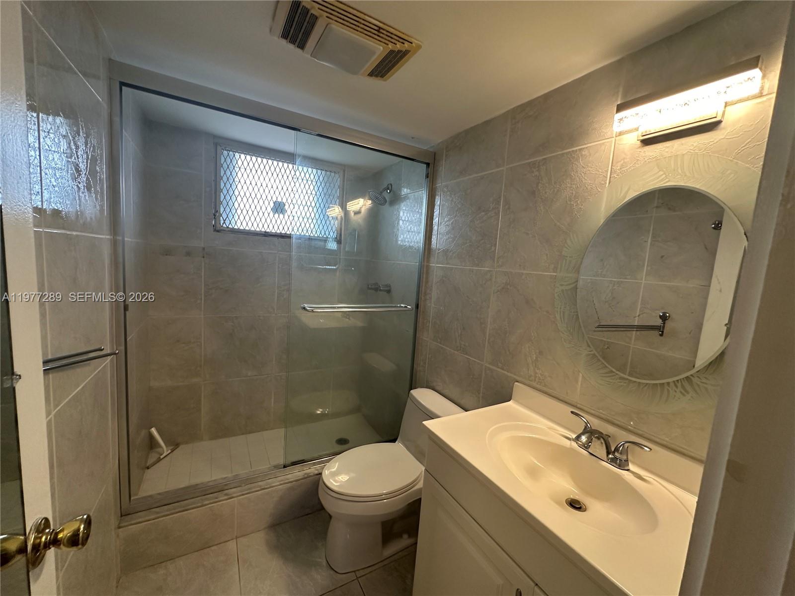 DEERFIELD LAKE CONDOMINIU - Residential