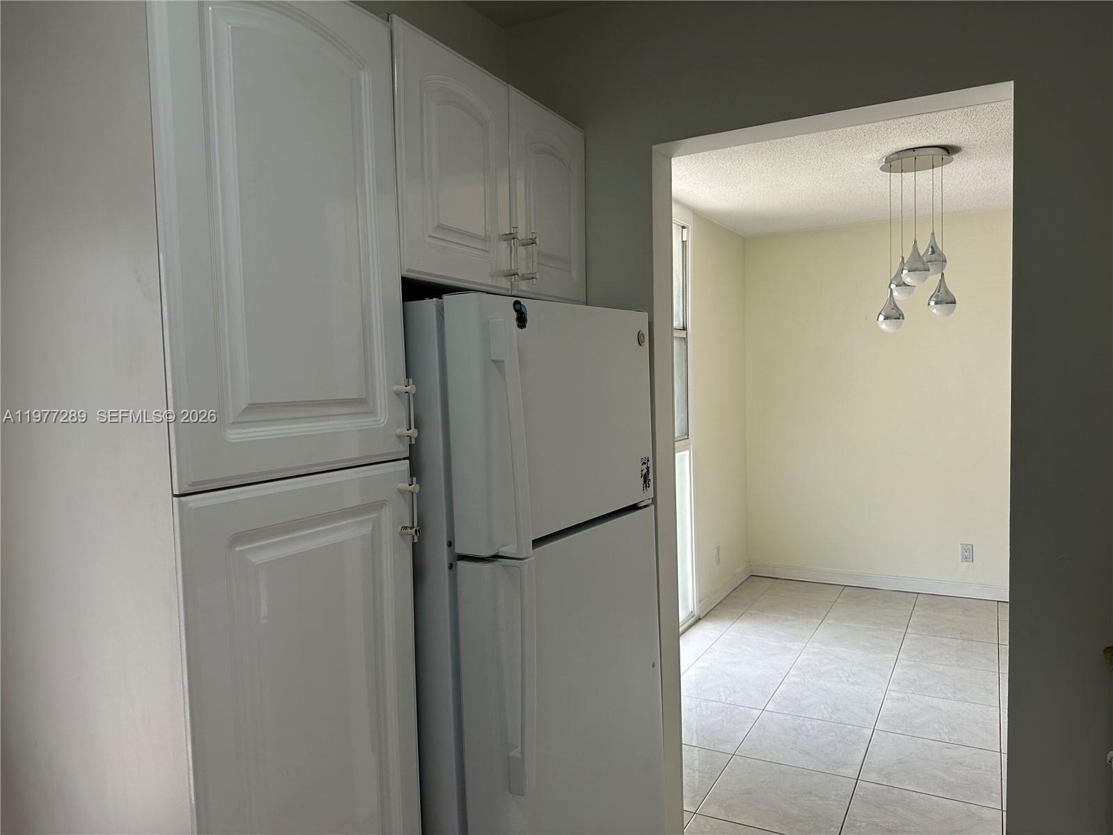 DEERFIELD LAKE CONDOMINIU - Residential