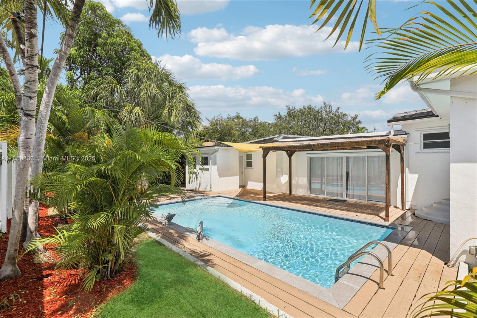 BREEZESWEPT ESTATES 1ST A - Residential