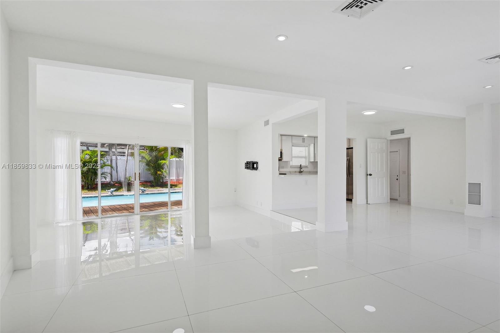BREEZESWEPT ESTATES 1ST A - Residential
