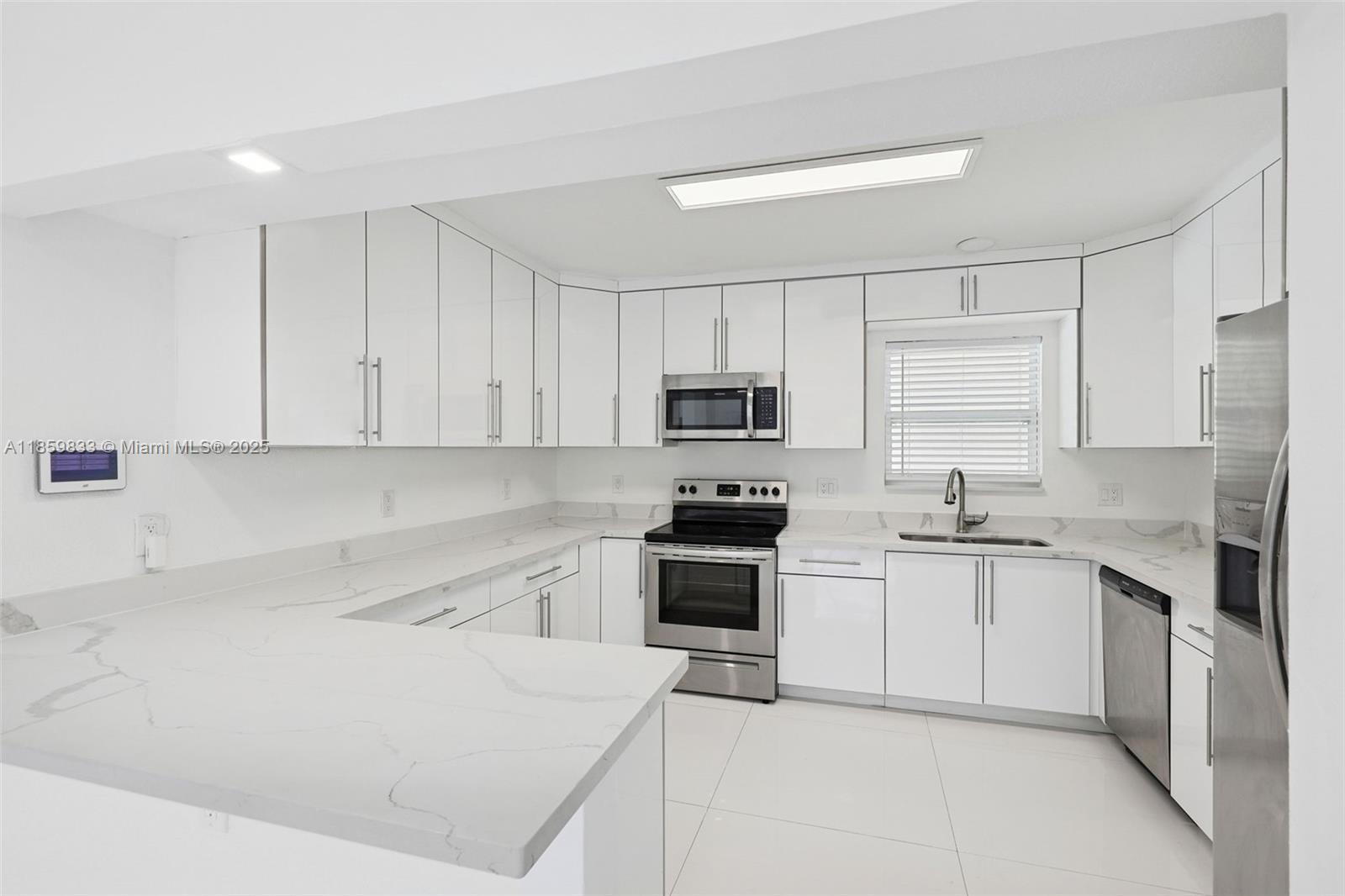 BREEZESWEPT ESTATES 1ST A - Residential