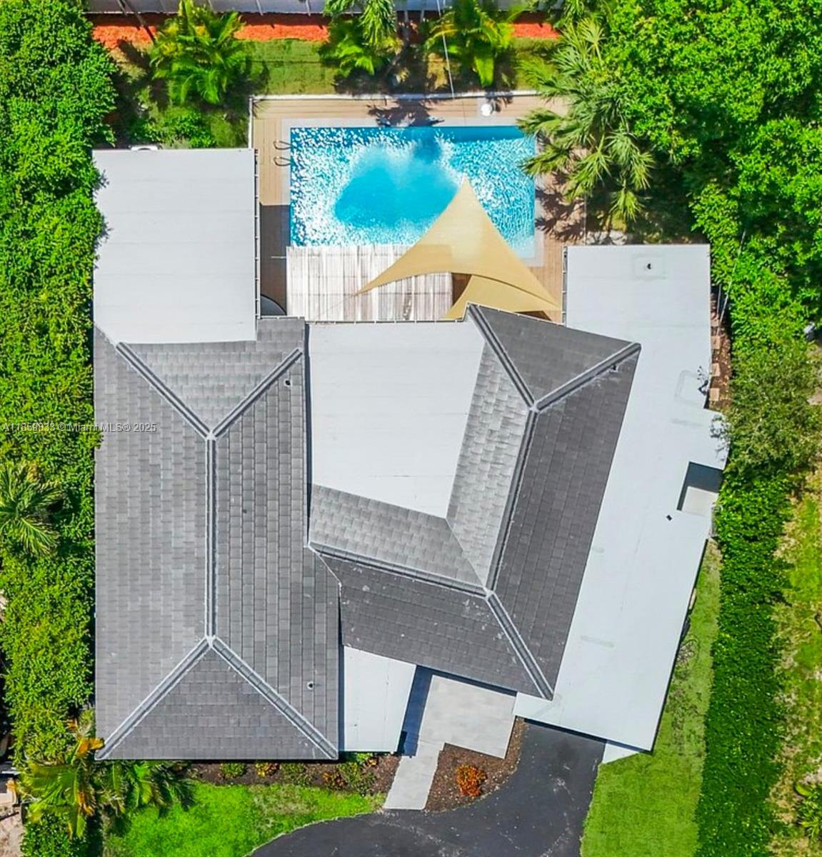 BREEZESWEPT ESTATES 1ST A - Residential